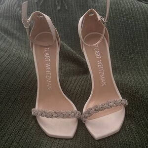 New Stuart Weitzman Women's White Heels with Silver Accents